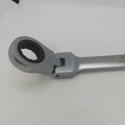 К-т звездогаечни чупещи тресчотни ключове от 6мм до 32мм , 22 части в метален куфар Kraft Royal