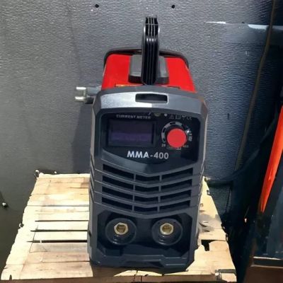 НЕМСКИ инверторен електрожен 400А WerkBull с дисплей и куфар + подаръци