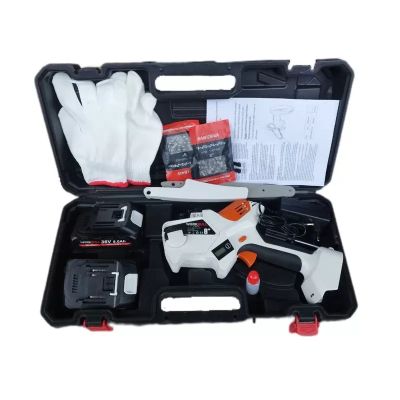 Акумулаторна безчеткова резачка с омасляване WerkBull с две батерии + подарък верига и ръкавици