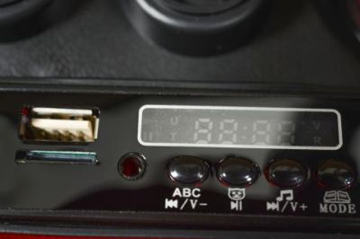 Акумулаторна кола Mercedes AMG GTR черен 011