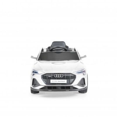 Акумулаторен джип Audi Sportback бял
