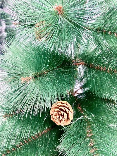 Гъста Изкуствена Коледна Елха ЛУКС, Тип БОР + Шишарки със Зелени връхчета - 120см