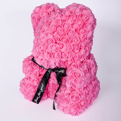 Розово мече от рози